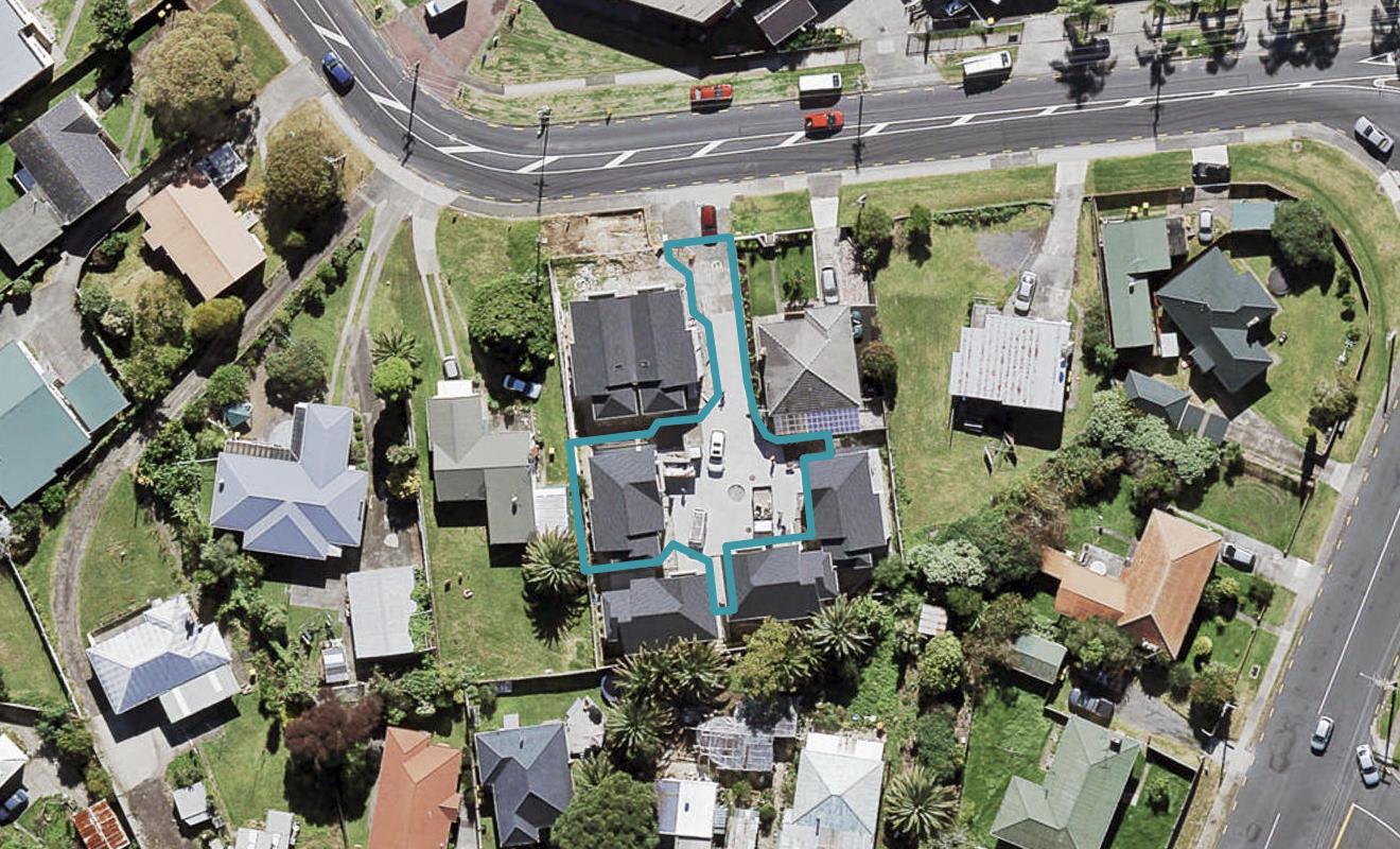 4D Binsted Road, New Lynn, Auckland - Carousel 1