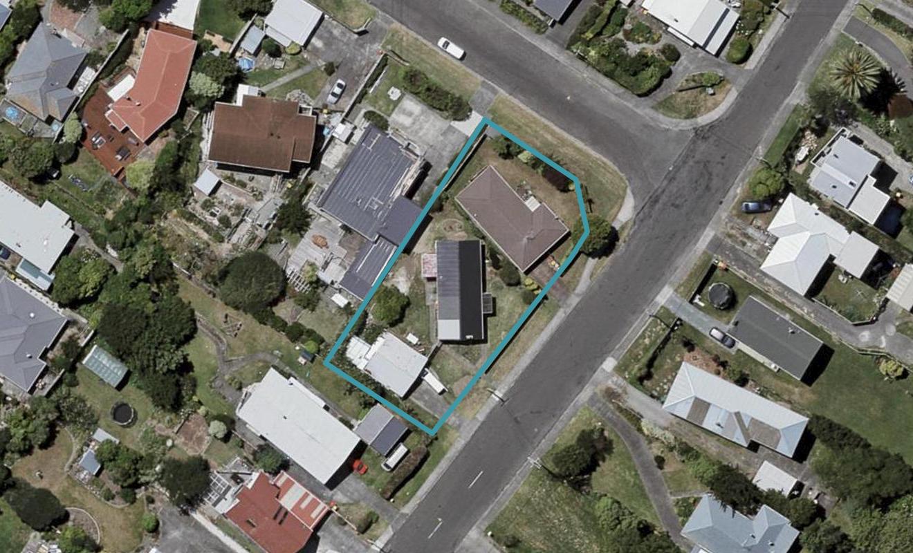 39 Kiwi Road, Raumati Beach, Paraparaumu - Carousel 1