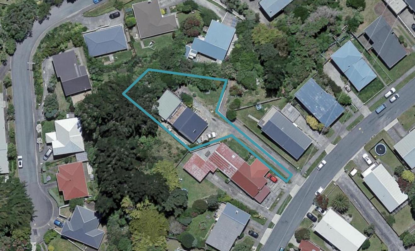 1/44 Edgecombe Street, Newlands, Wellington - Carousel 1