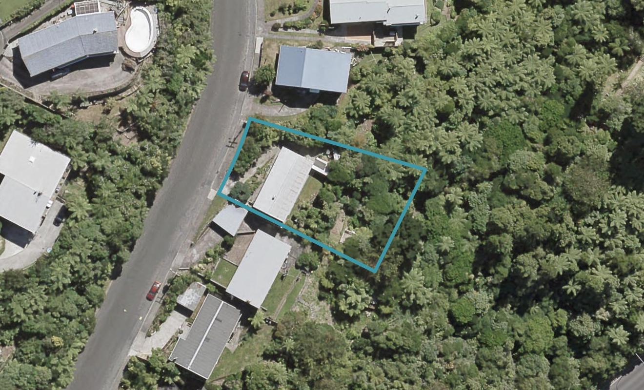 10 Sunshine Crescent, Kelson, Lower Hutt - Carousel 1