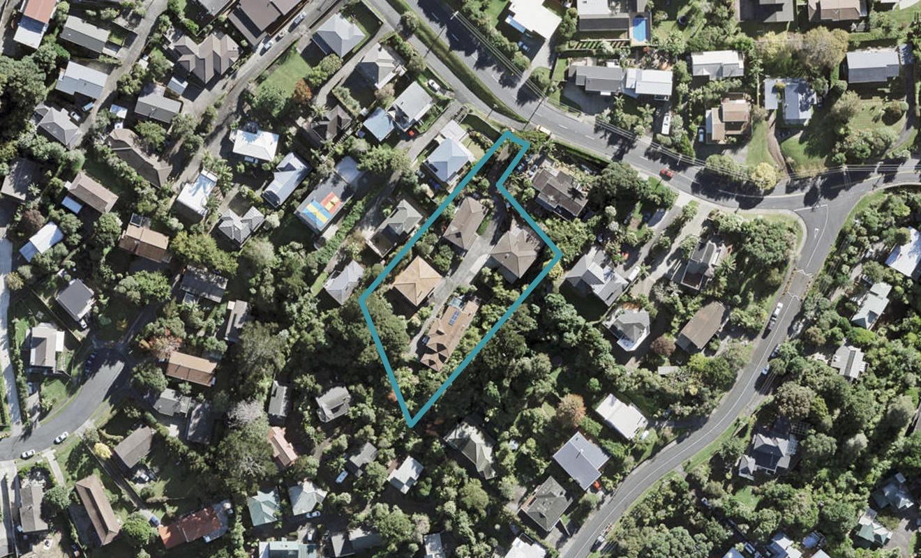 4/30 Carlisle Road, Browns Bay, Auckland - Carousel 1