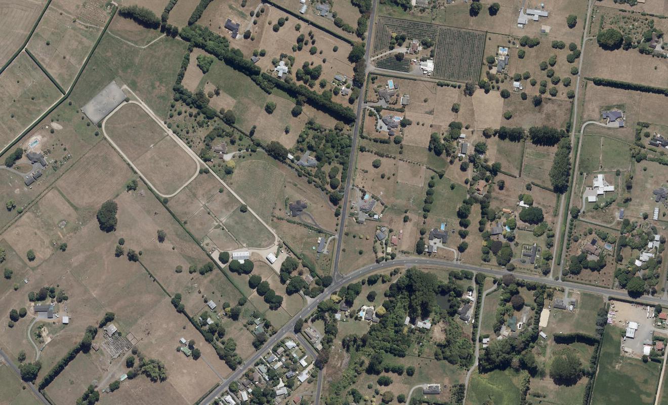13 Woodside Road, Matangi, Hamilton - Carousel 1