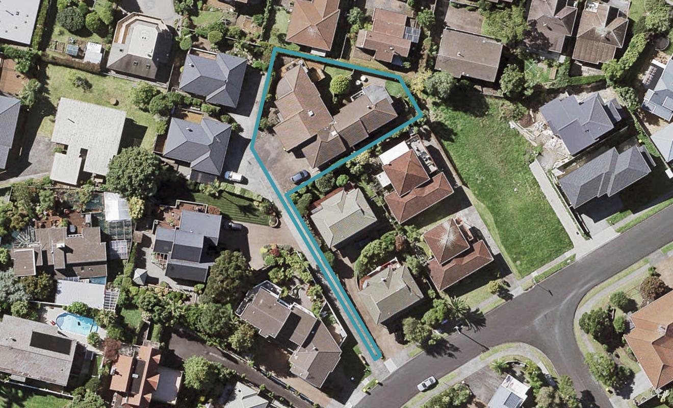 1/30 Mark Edward Drive, Half Moon Bay, Auckland - Carousel 1