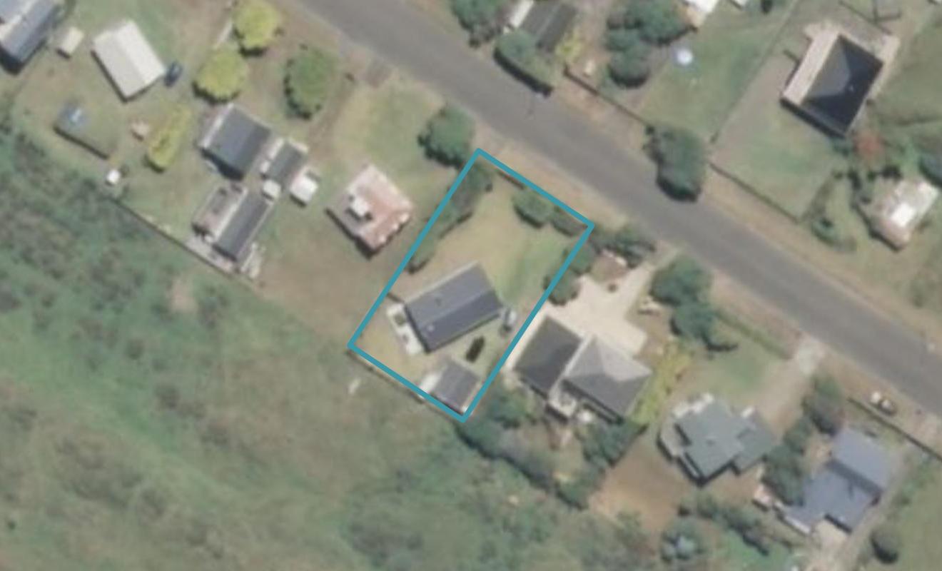 12 James Street, Waikawa Beach, Levin - Carousel 1