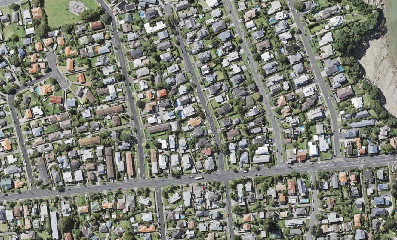 7 Hemi Street, Narrow Neck, Auckland - Carousel 1