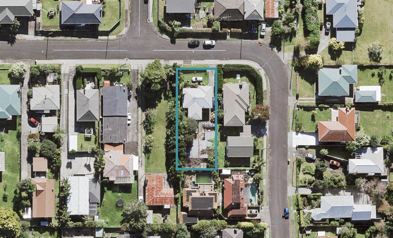 27 Tane Street, New Lynn, Auckland - Carousel 1