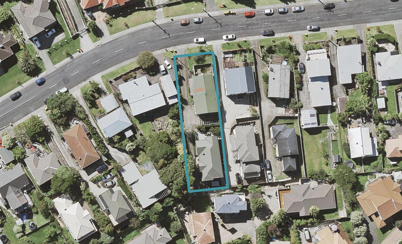 1/14 Spencer Road, Pinehill, Auckland - Carousel 1