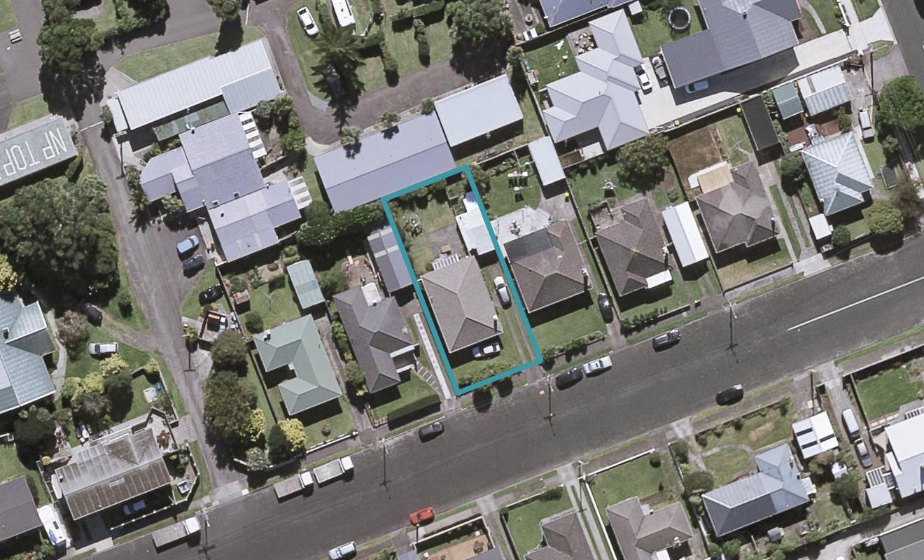 35 Princes Street, Fitzroy, New Plymouth - Carousel 1