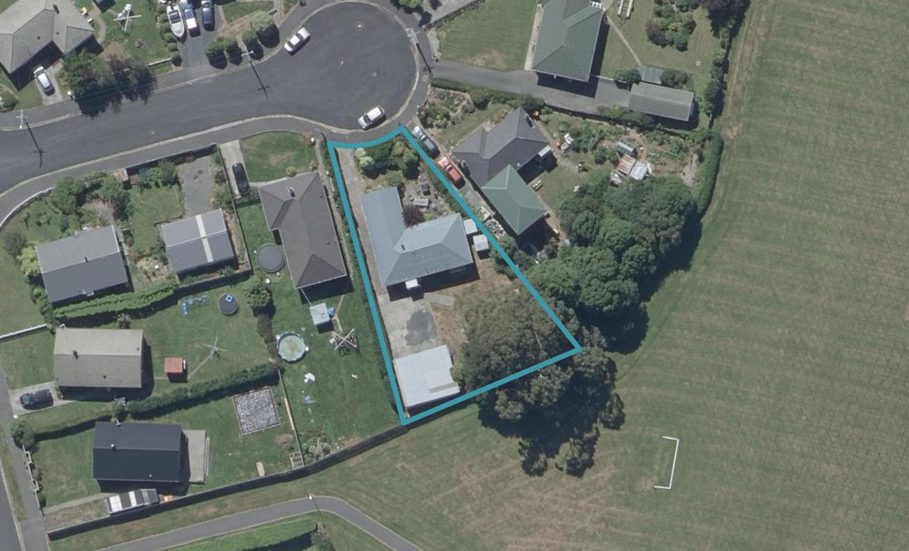 6 Bonar Street, Halfway Bush, Dunedin - Carousel 1