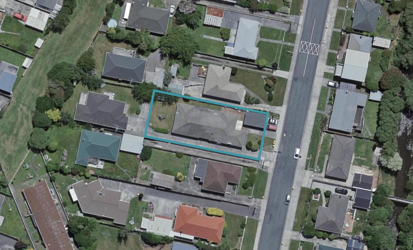 15A Findlay Street, Tawa, Wellington - Carousel 1
