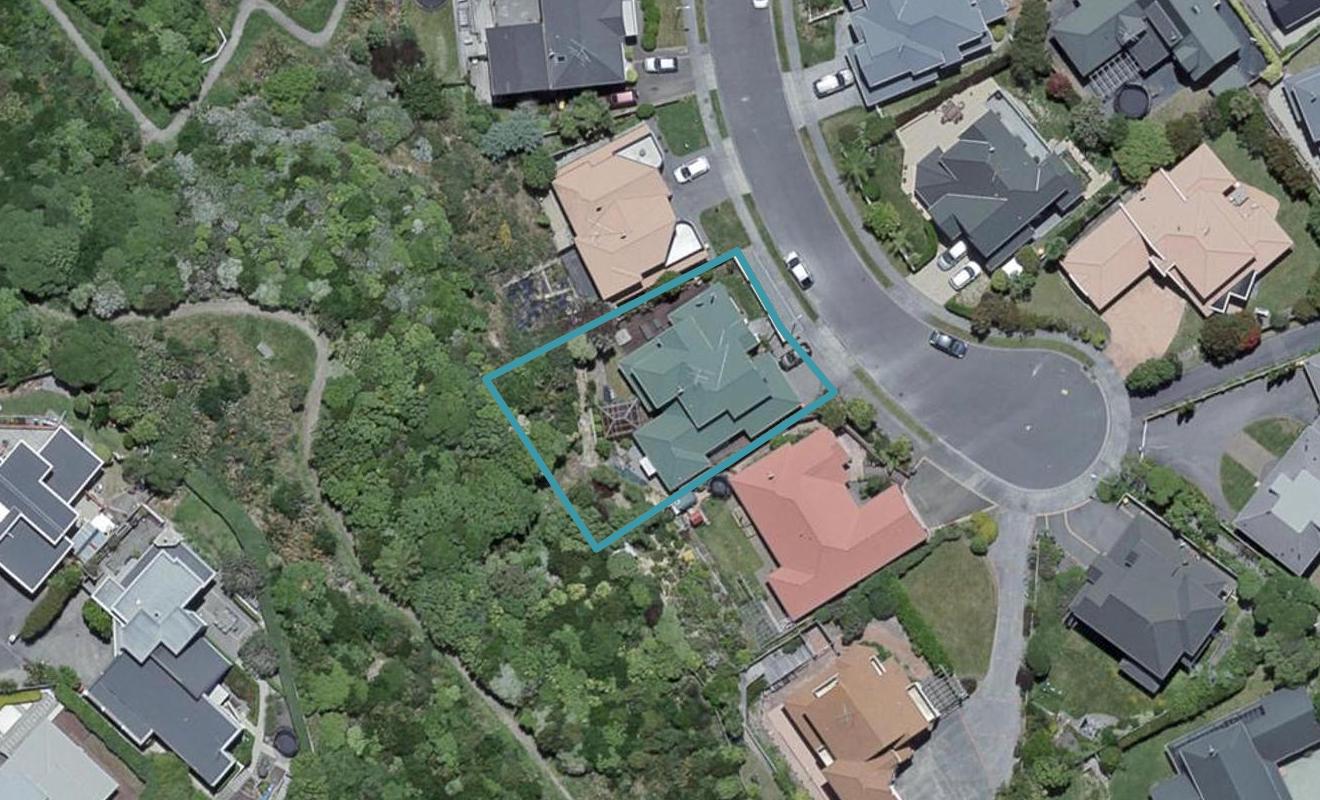 16 Claverton Grove, Churton Park, Wellington - Carousel 1