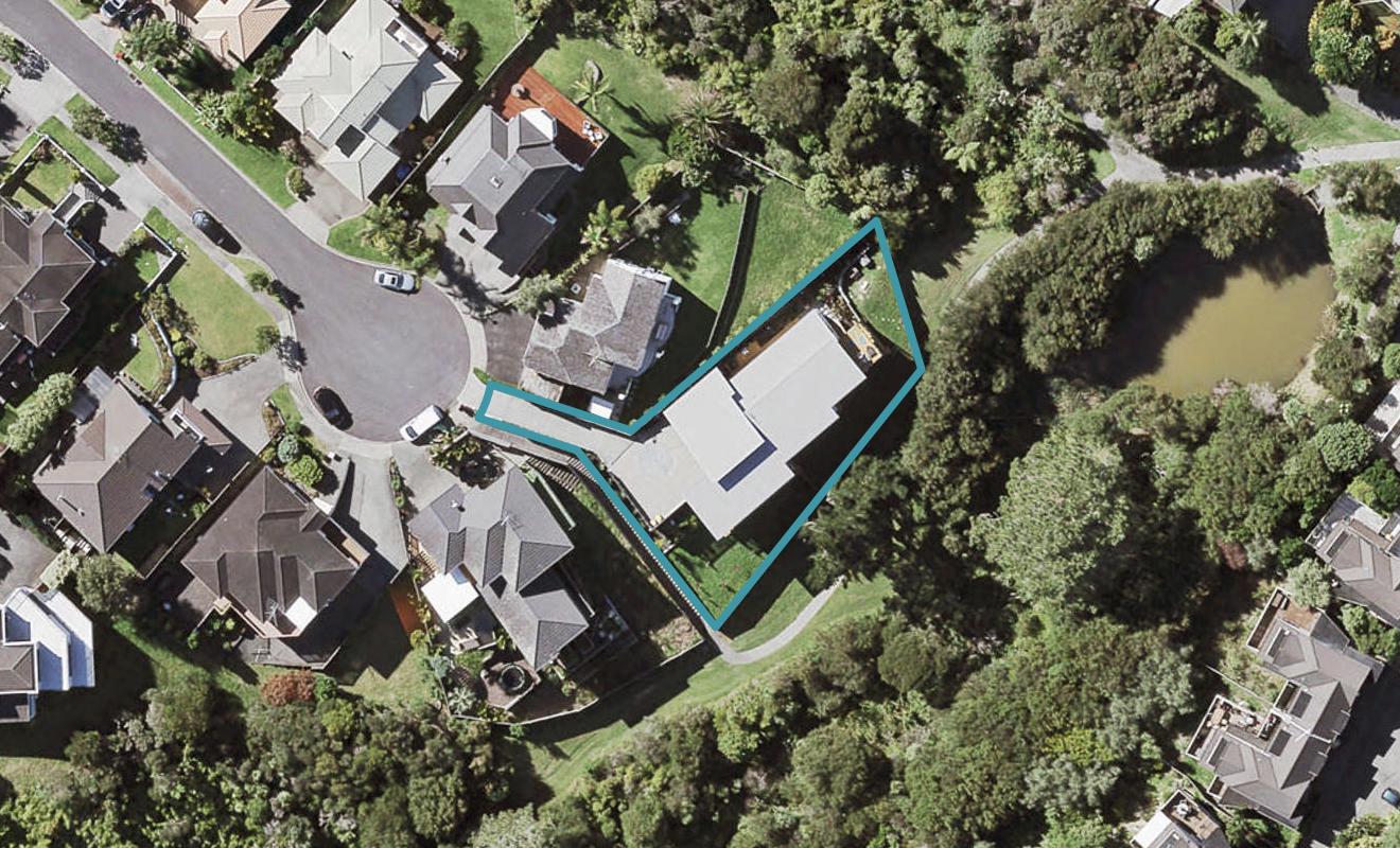 14 Gretna Green, Browns Bay, Auckland - Carousel 1