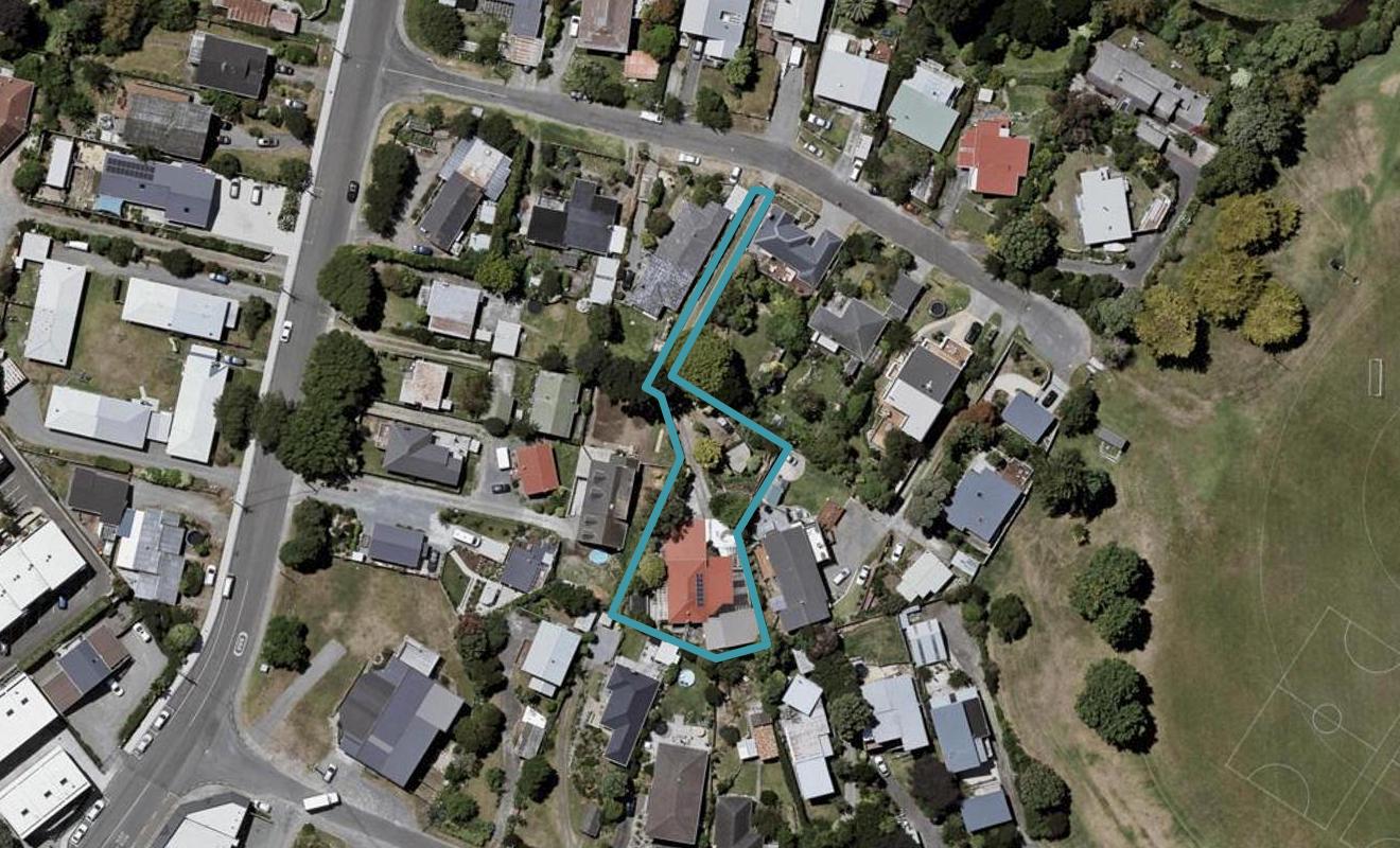 8 Karaka Grove, Raumati Beach, Paraparaumu - Carousel 1
