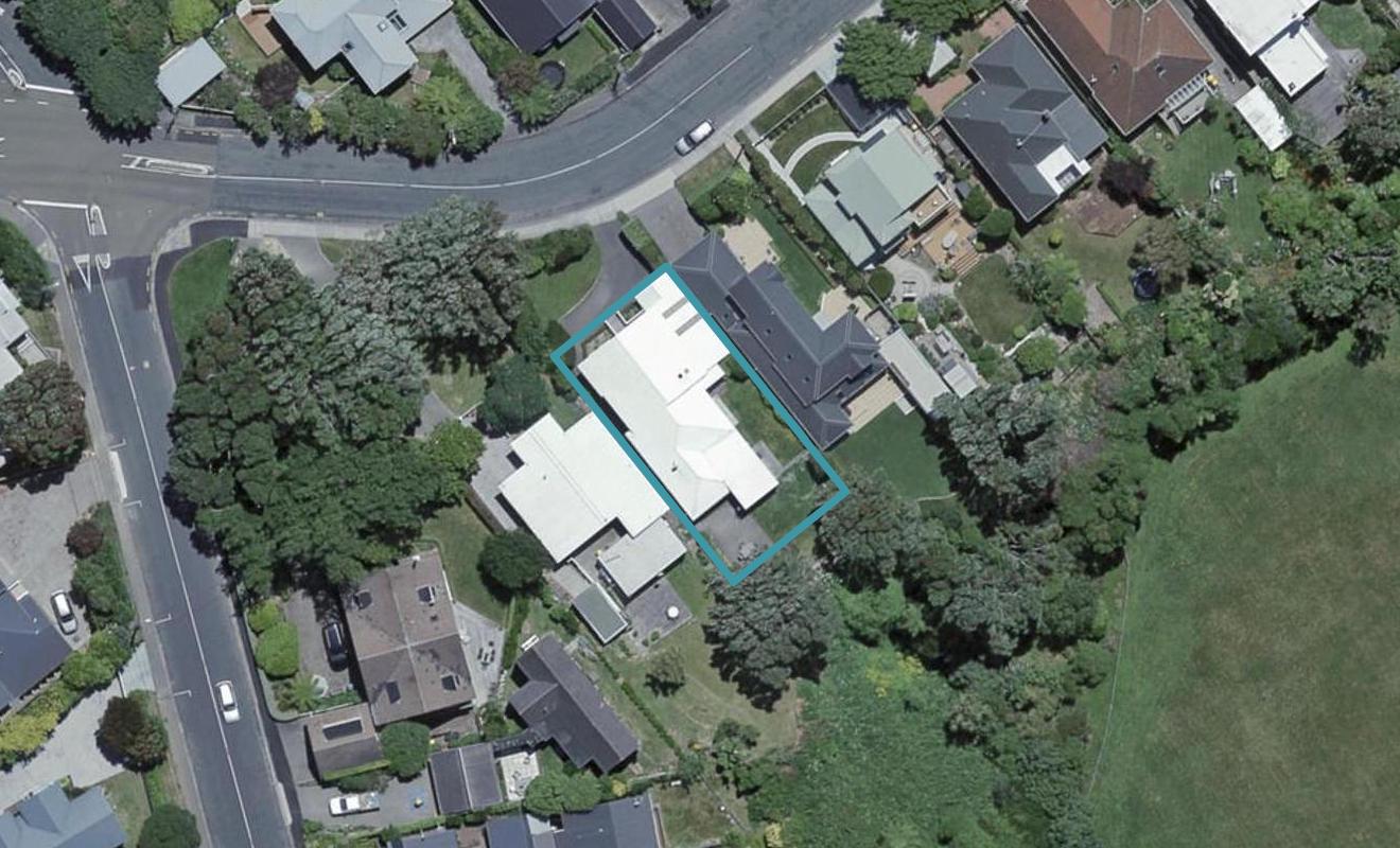83 Ranui Crescent, Khandallah, Wellington - Carousel 1