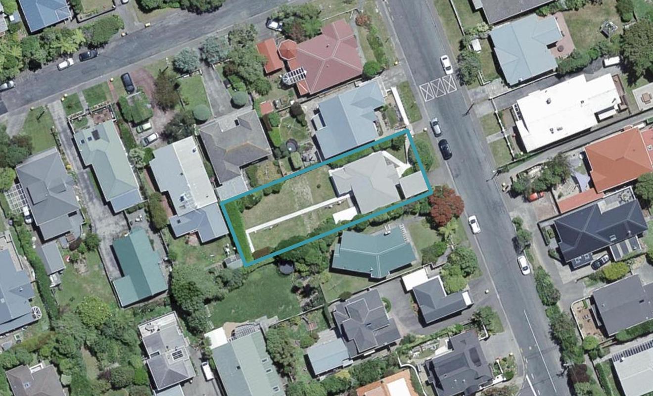 42 Beauchamp Street, Karori, Wellington - Carousel 1