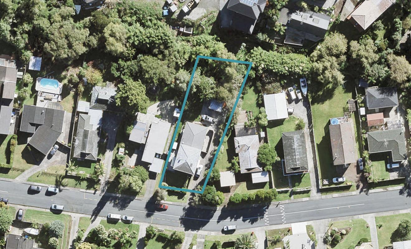 2/33 Awaruku Road, Torbay, Auckland - Carousel 1