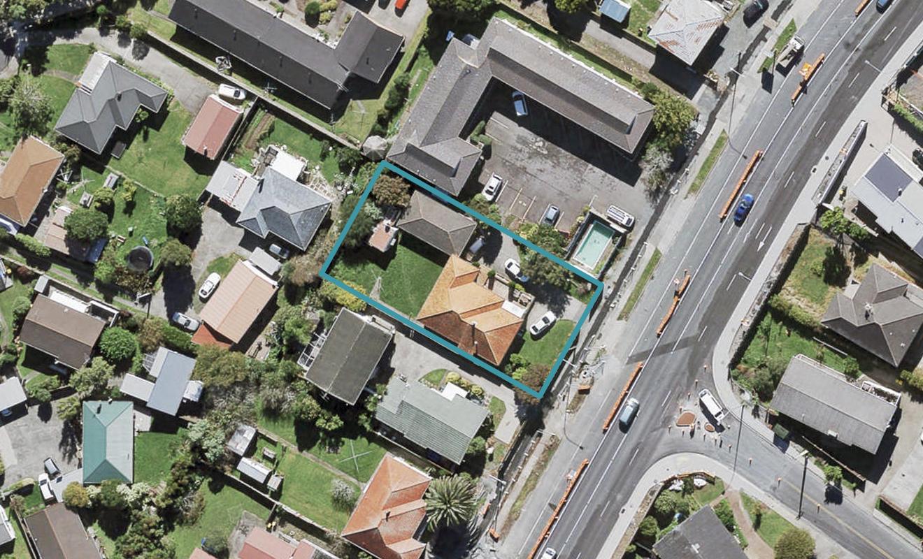310 Te Atatu Road, Te Atatu South, Auckland - Carousel 1