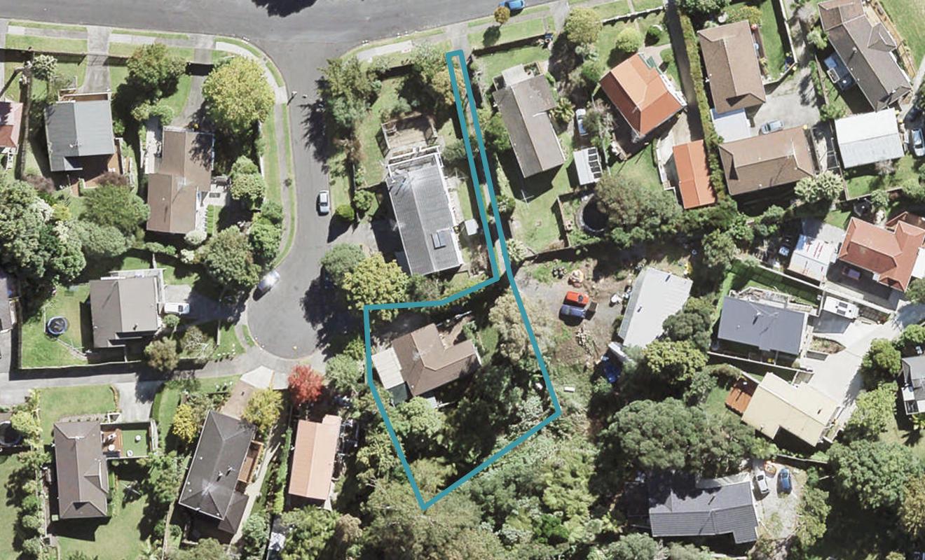 4 Kirkdale Place, Northcross, Auckland - Carousel 1