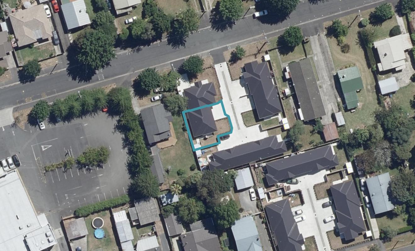 2/6 Marshall Street, Fairfield, Hamilton - Carousel 1