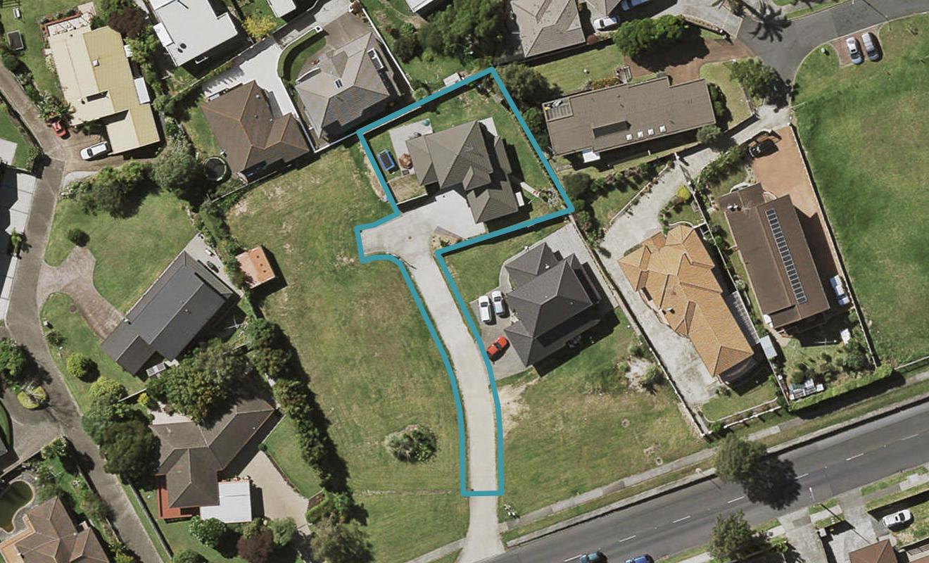 86 Redoubt Road, Goodwood Heights, Auckland - Carousel 1