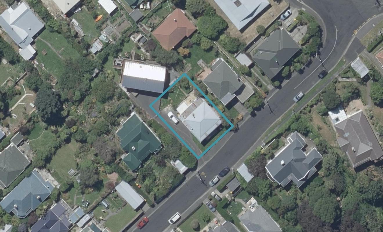 11 Falkirk Street, Dalmore, Dunedin - Carousel 1