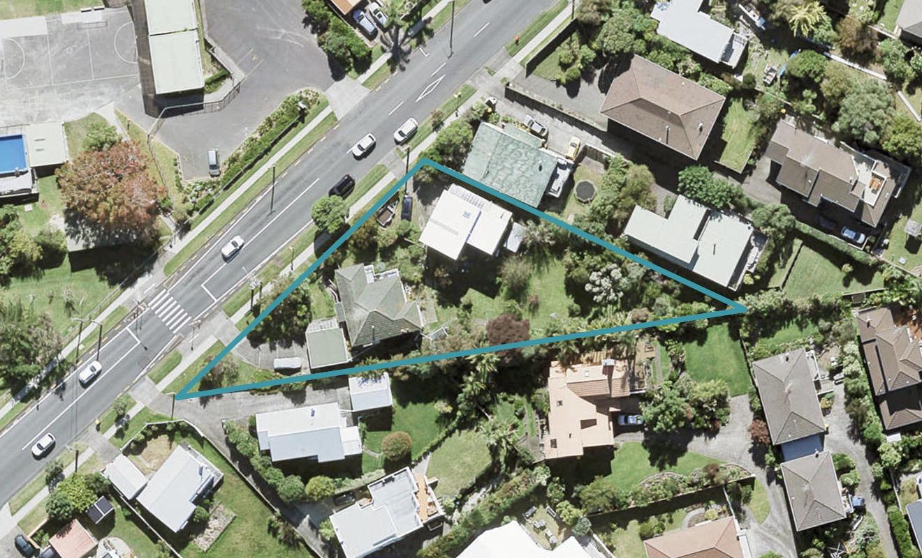 1/59 Deep Creek Road, Waiake, Auckland - Carousel 1