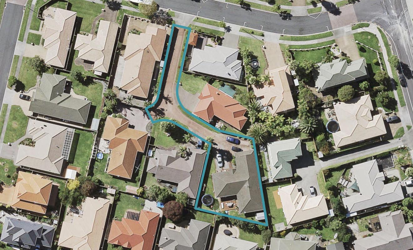 8 Corta Bella Place, Golflands, Auckland - Carousel 1