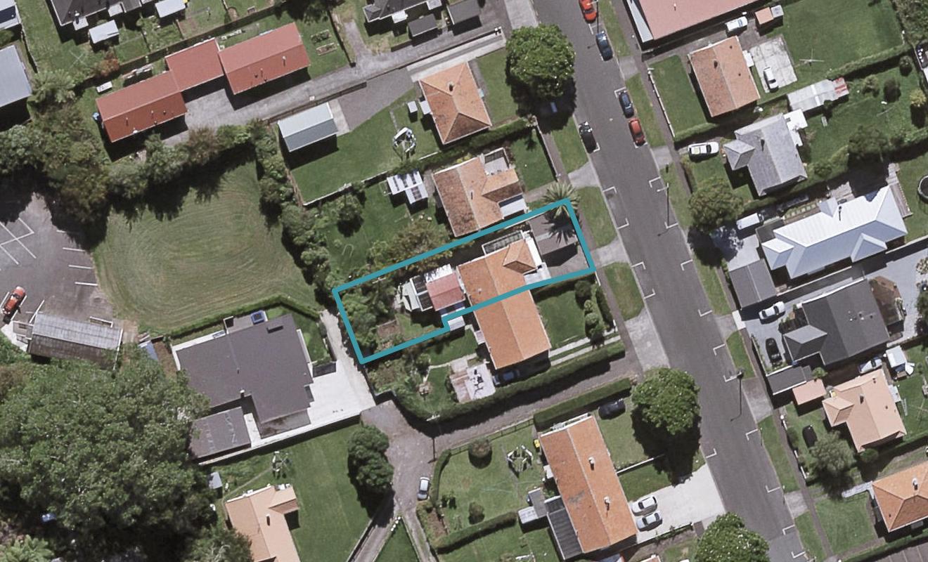 12 Clinton Street, Fitzroy, New Plymouth - Carousel 1