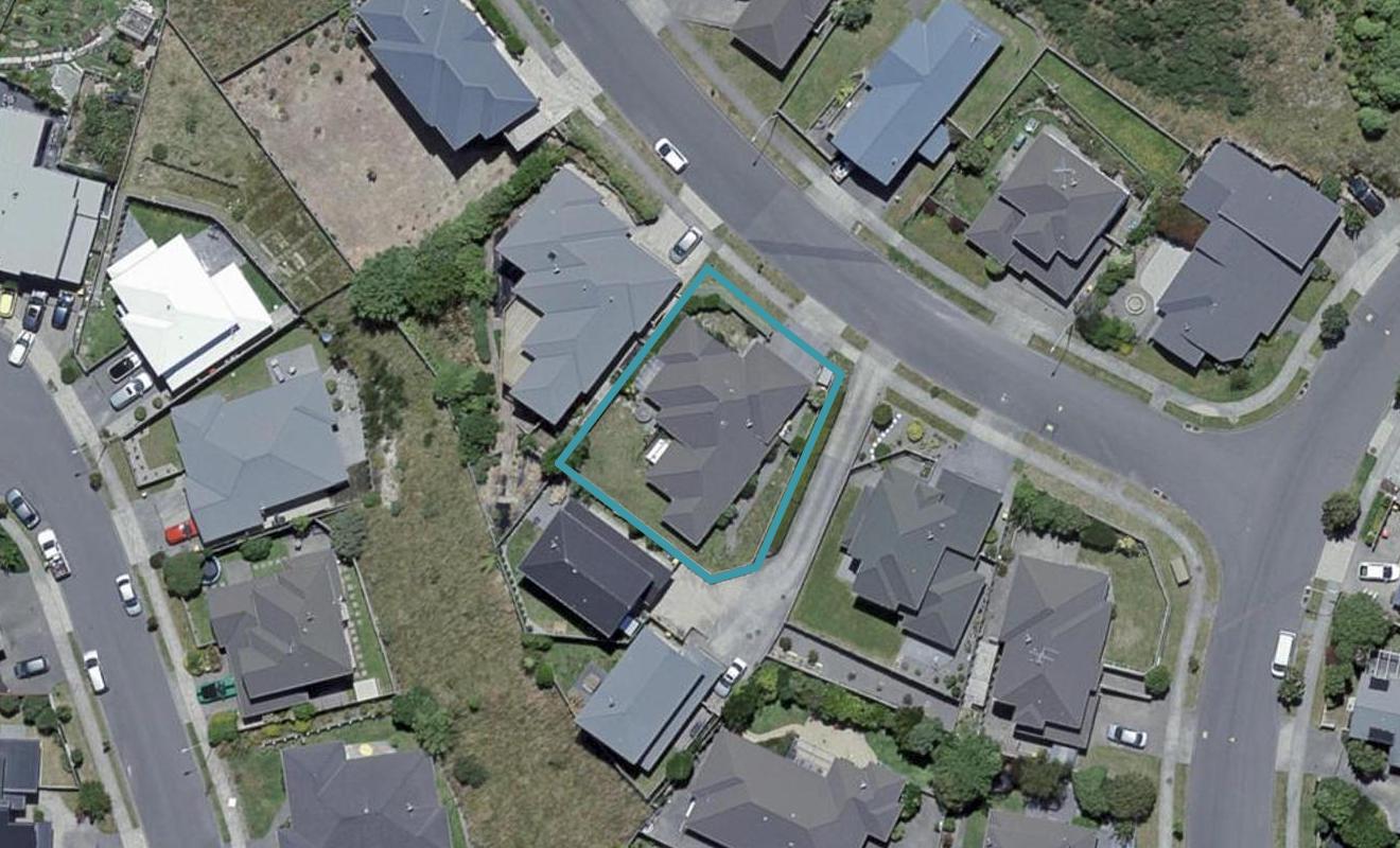 7 Gifford Grove, Churton Park, Wellington - Carousel 1