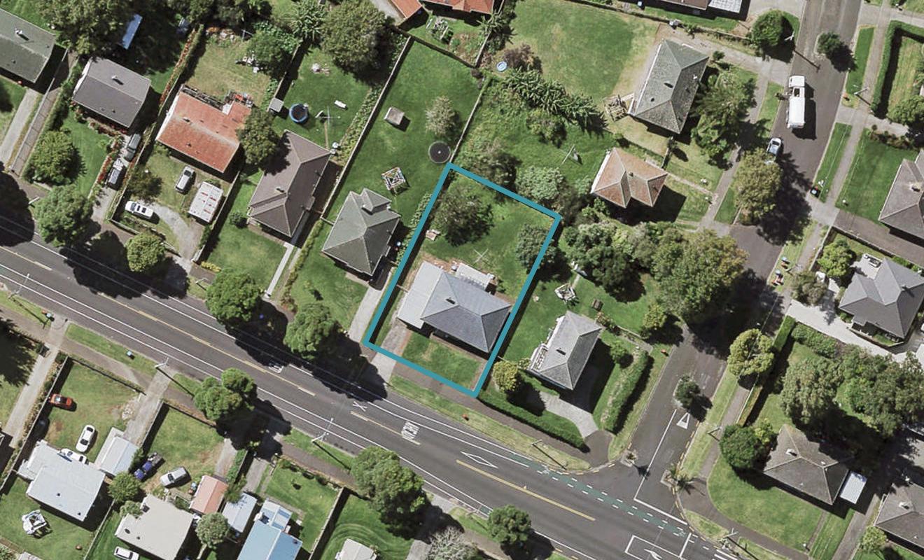 194 Tripoli Road, Point England, Auckland - Carousel 1