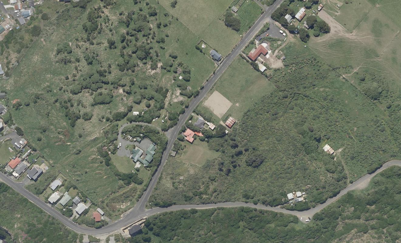 16 Centre Road, Ocean Grove, Dunedin - Carousel 1