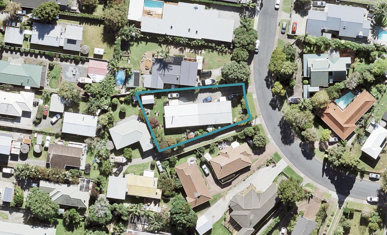 114A The Circle, Manly, Whangaparaoa - Carousel 1