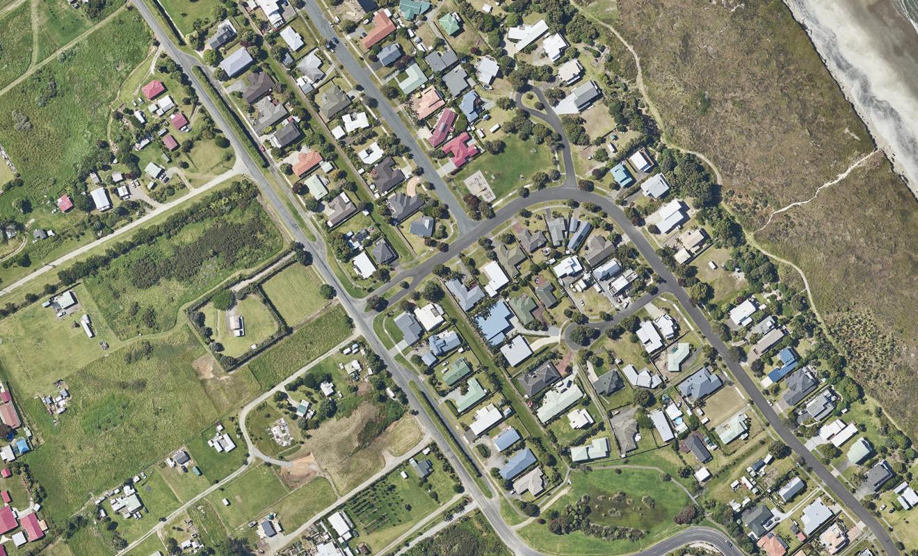 4 Bowentown Boulevard, Bowentown, Waihi Beach - Carousel 1