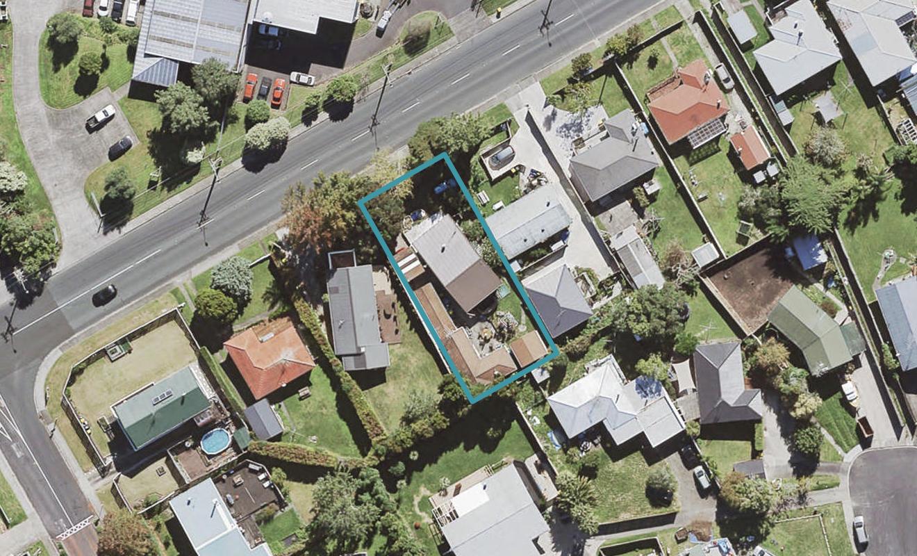 297 Beach Haven Road, Birkdale, Auckland - Carousel 1