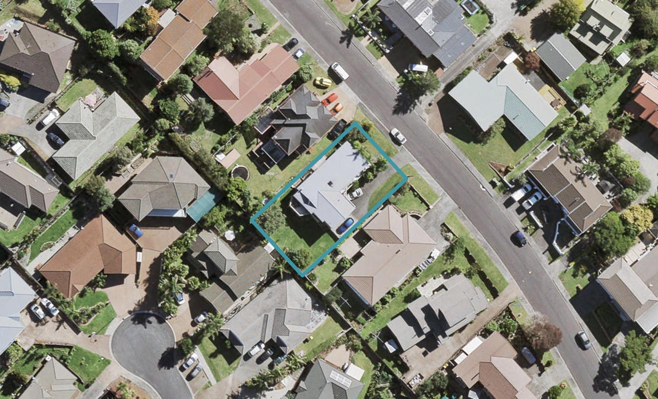 12 Tirohunga Drive, Henderson, Auckland - Carousel 1
