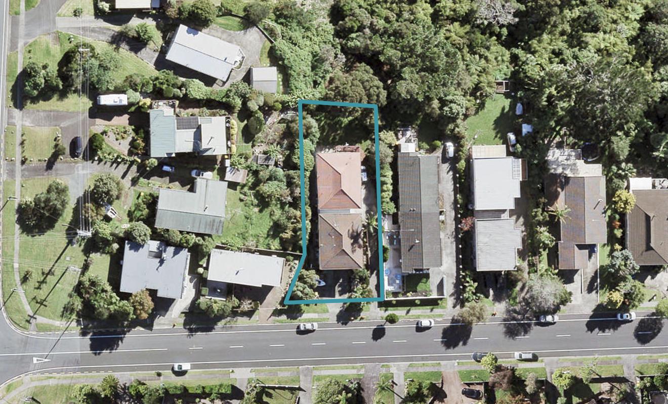1/107 John Downs Drive, Browns Bay, Auckland - Carousel 1