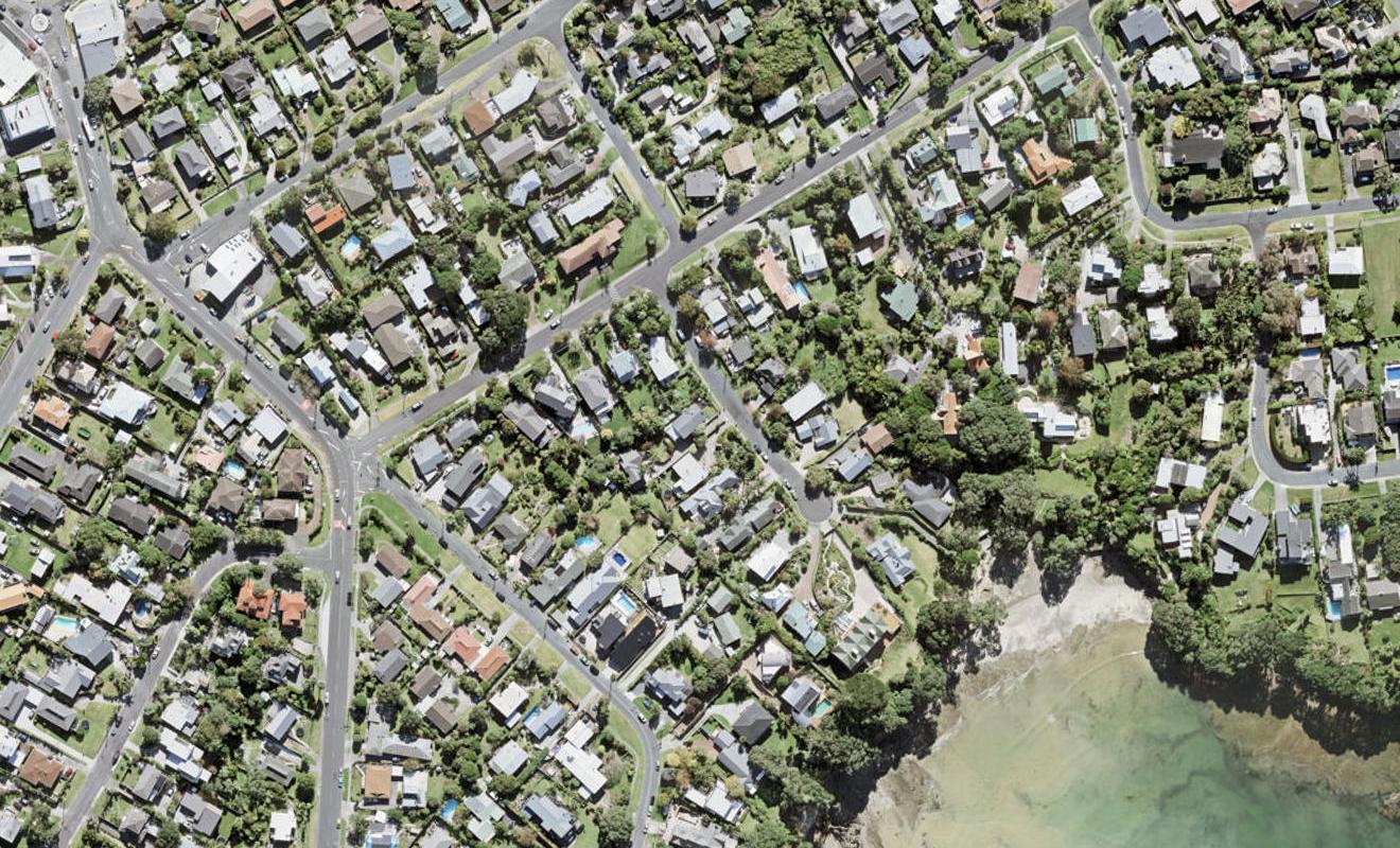 1/1 Gray Crescent, Torbay, Auckland - Carousel 1