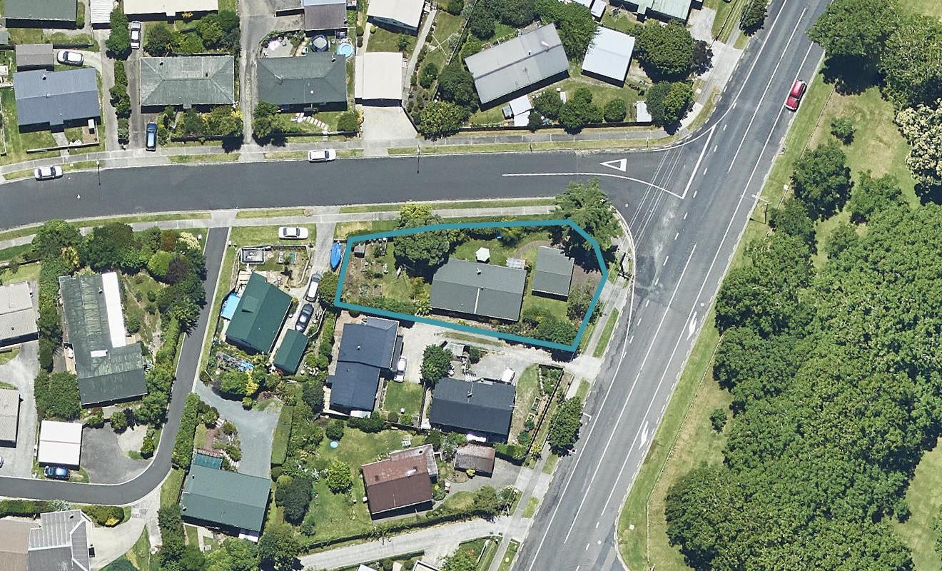 44 Kaitemako Road, Welcome Bay, Tauranga - Carousel 1