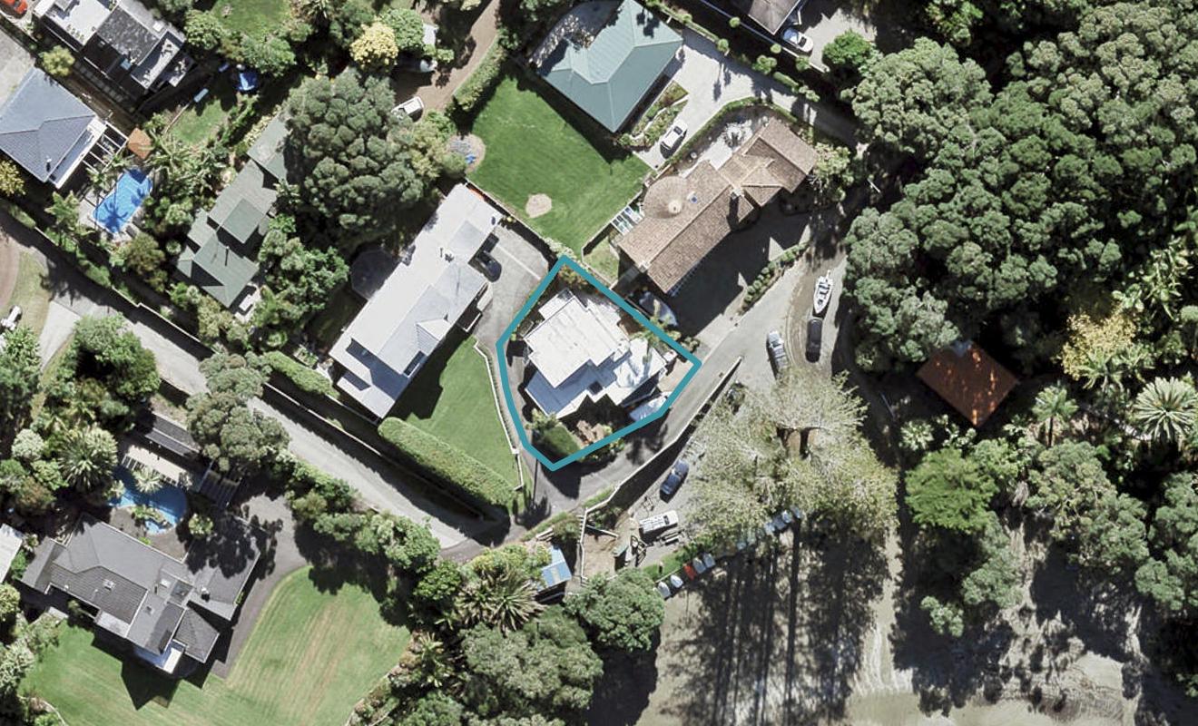 2/57 Rock Isle Road, Torbay, Auckland - Carousel 1
