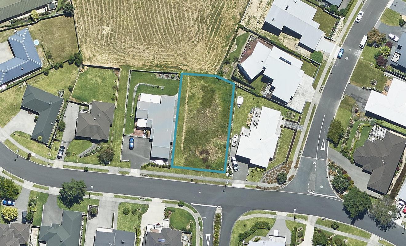 44 Orion Drive, Welcome Bay, Tauranga - Carousel 1