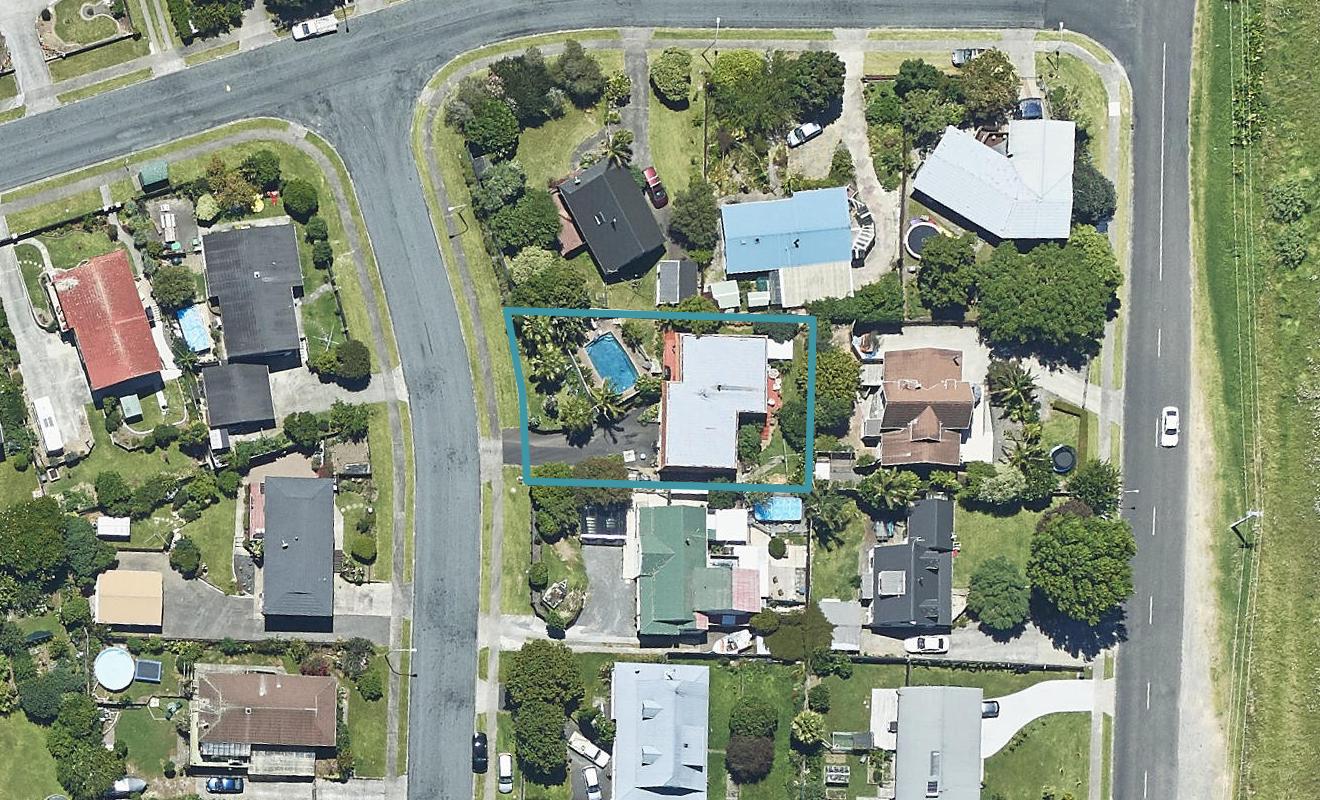 4 Flinders Place, Welcome Bay, Tauranga - Carousel 1