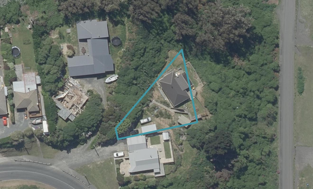 215 Tomahawk Road, Andersons Bay, Dunedin - Carousel 1
