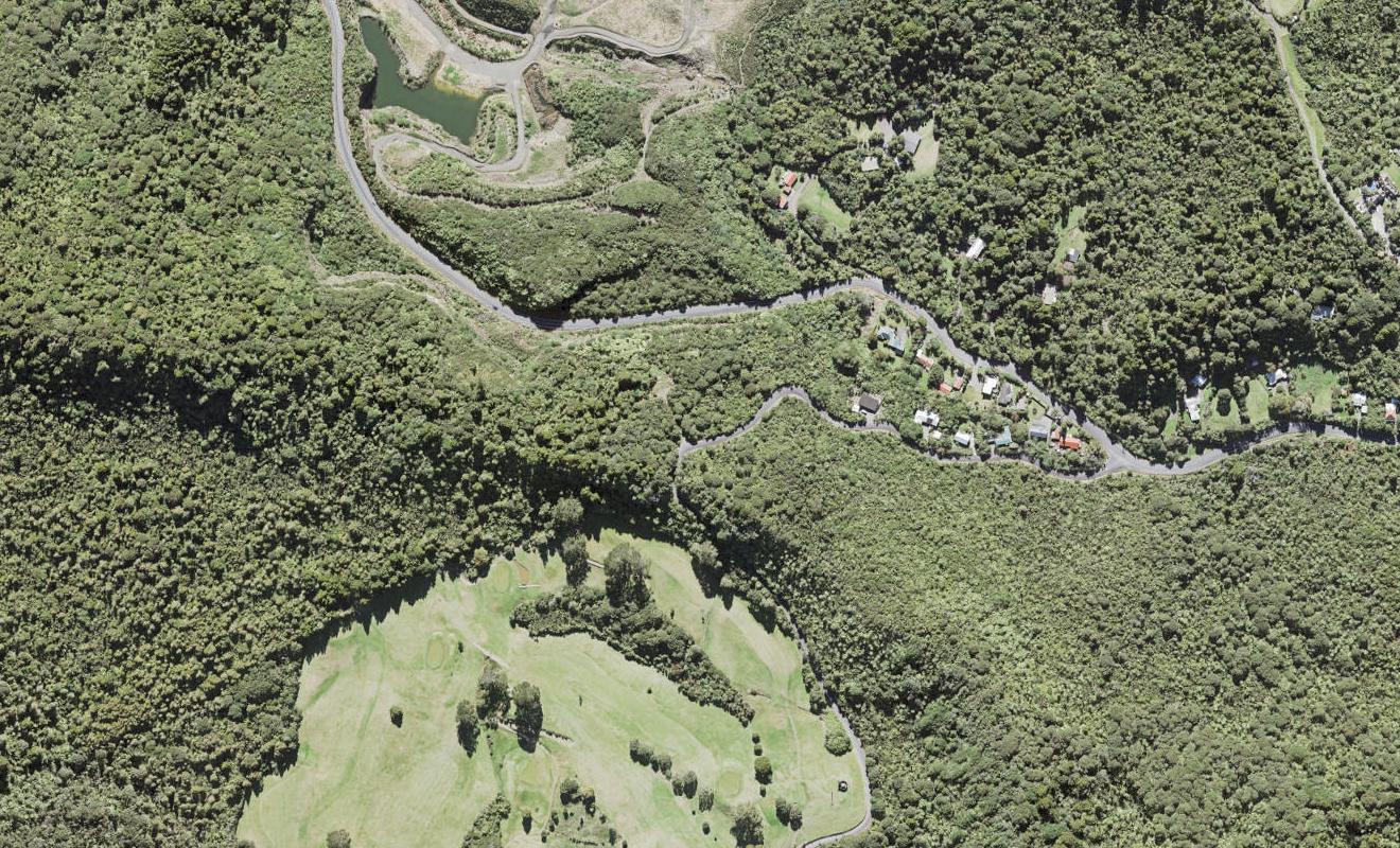 29 Falls Road, Waitakere, Auckland - Carousel 1