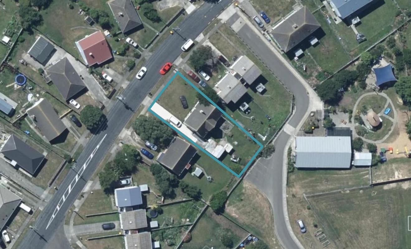 32 Astrolabe Street, Cannons Creek, Porirua - Carousel 1