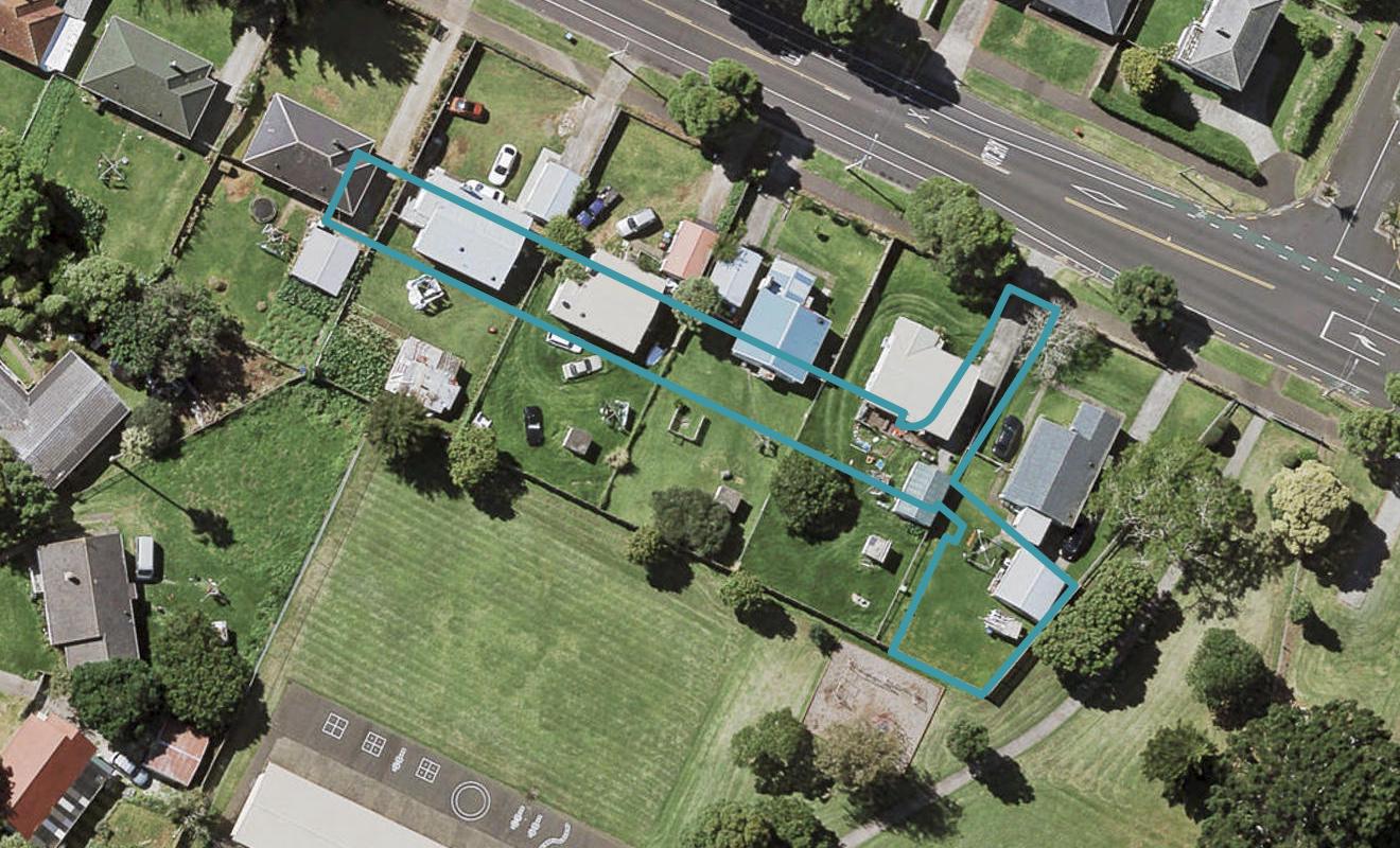 7 Leiite Setefano Way, Point England, Auckland - Carousel 1