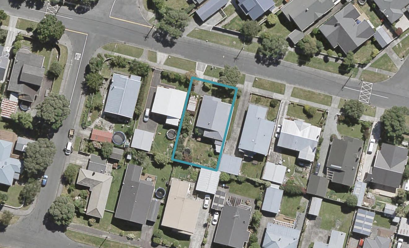 32 Beaumont Avenue, Alicetown, Lower Hutt - Carousel 1