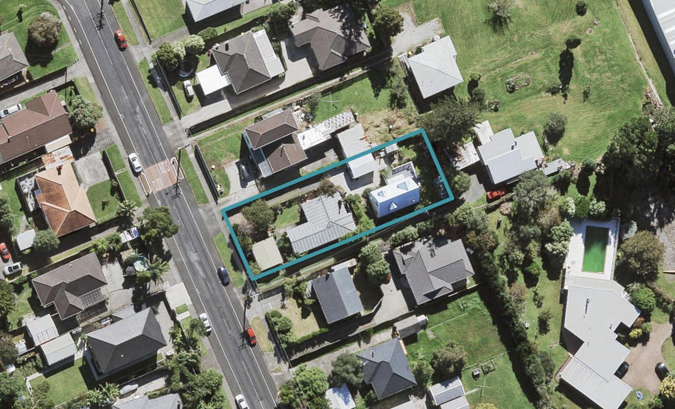 1/19 Flanshaw Road, Te Atatu South, Auckland - Carousel 1
