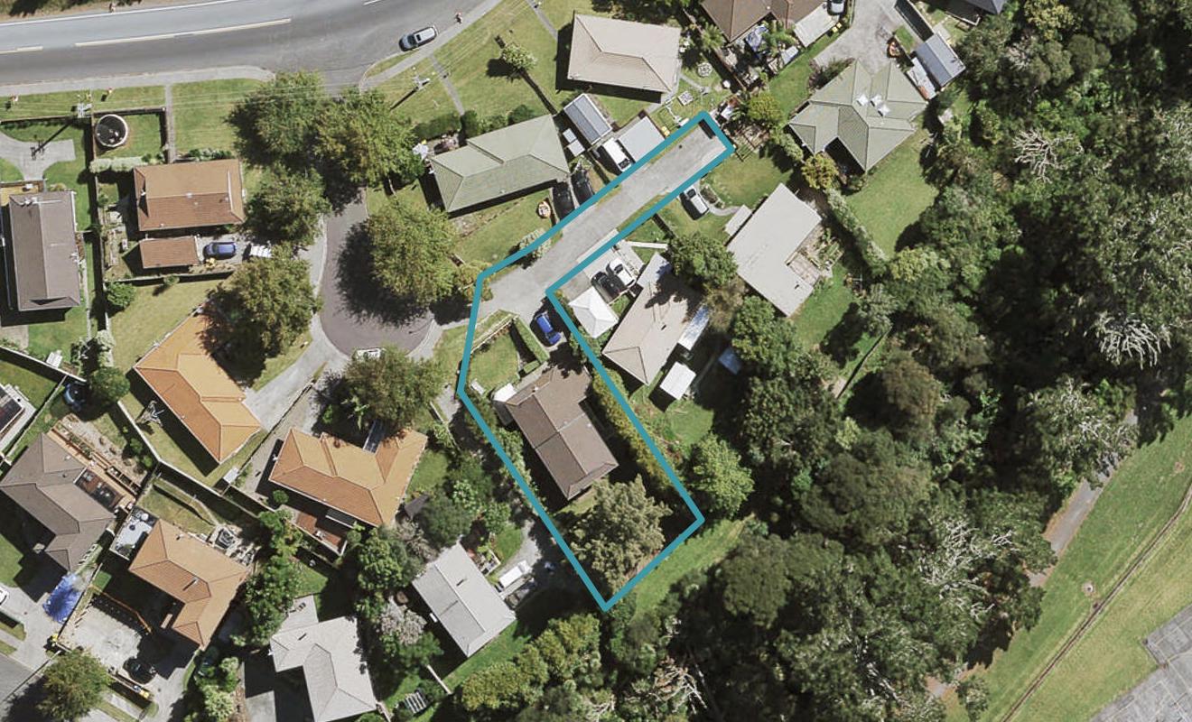 10 Oakhaven Place, Ranui, Auckland - Carousel 1