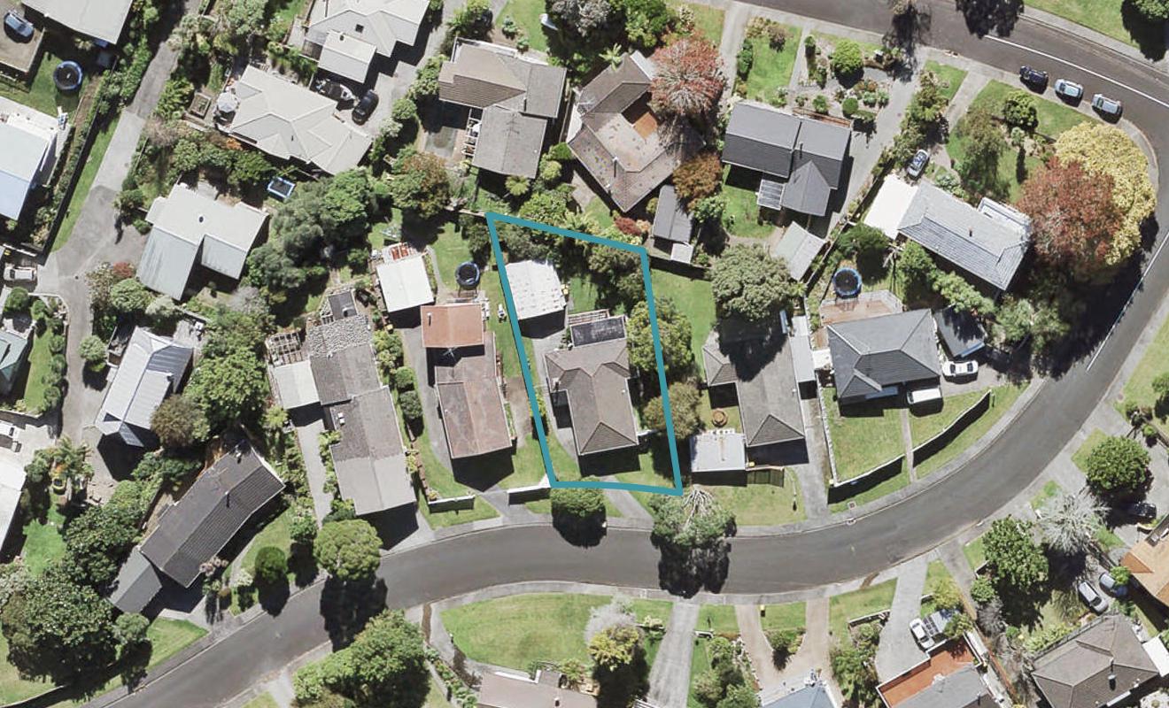 7 Lemnos Place, Titirangi, Auckland - Carousel 1