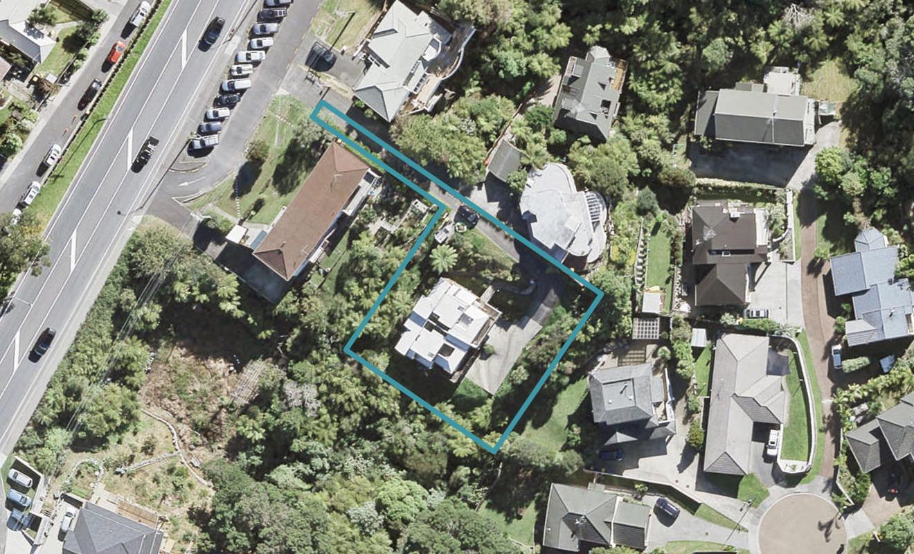 821 East Coast Road, Northcross, Auckland - Carousel 1